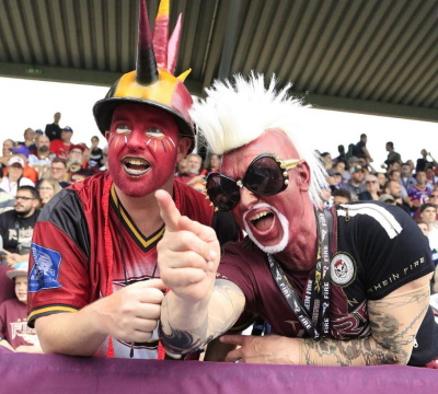 Düsseldorf Rhein Fire Fans