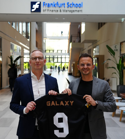 Professor Dr. Nils Stieglitz, Präsident und Geschäftsführer der Frankfurt School und Eric Reutemann GF Frankfurt Galaxy