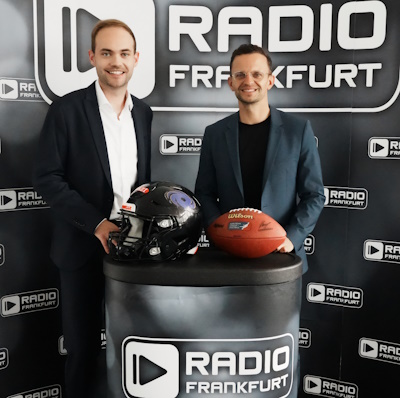 Tim Lauth, Geschäftsführer der Radio Group und Eric Reutemann, Geschäftsführer von Frankfurt Galaxy