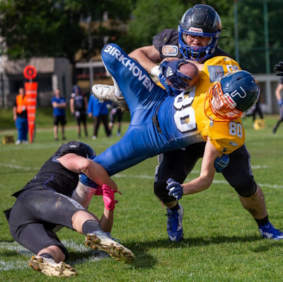 Phantoms wehren Sentinels erneut ab