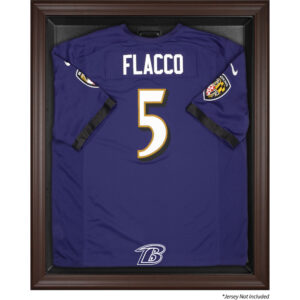 Vitrine mit Logo-Trikot der Baltimore Ravens in Braun mit Rahmen