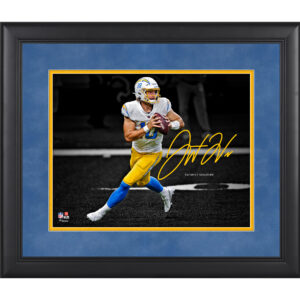 Justin Herbert Los Angeles Chargers Gerahmtes 11″ x 14″ Spotlight-Foto – Faksimile-Signatur