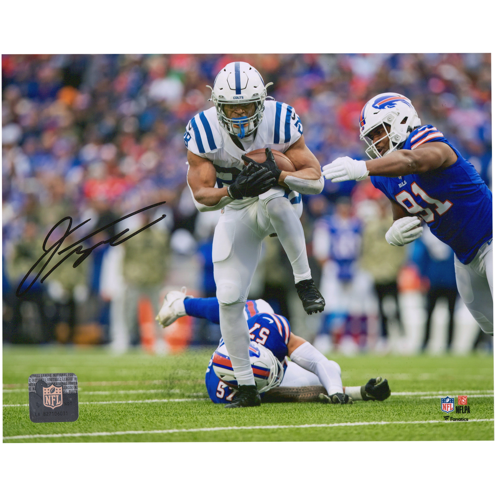 Jonathan Taylor, Indianapolis Colts, signiertes 8″ x 10″ großes Lauf- und Ausweichfoto auf weißem Trikot