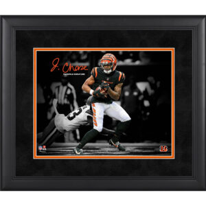 Ja’Marr Chase Cincinnati Bengals Faksimile Signatur gerahmt 11″ x 14″ Spotlight Catch Foto