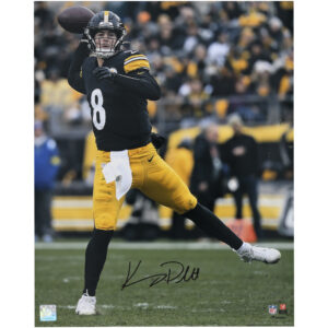 Signiertes Wurffoto von Kenny Pickett, Pittsburgh Steelers, 16 x 20 Zoll