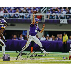 Kirk Cousins, Minnesota Vikings, signiertes 8 x 10 Zoll großes lila „Throw on the Run“-Foto