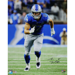 Signiertes Foto von Sam LaPorta, Detroit Lions, 16 x 20 Zoll, Laufroute im blauen Trikot