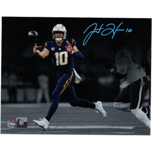 Autogrammfoto von Justin Herbert, Los Angeles Chargers, 11 x 35,6 cm, Navy-Trikot, Passing Spotlight