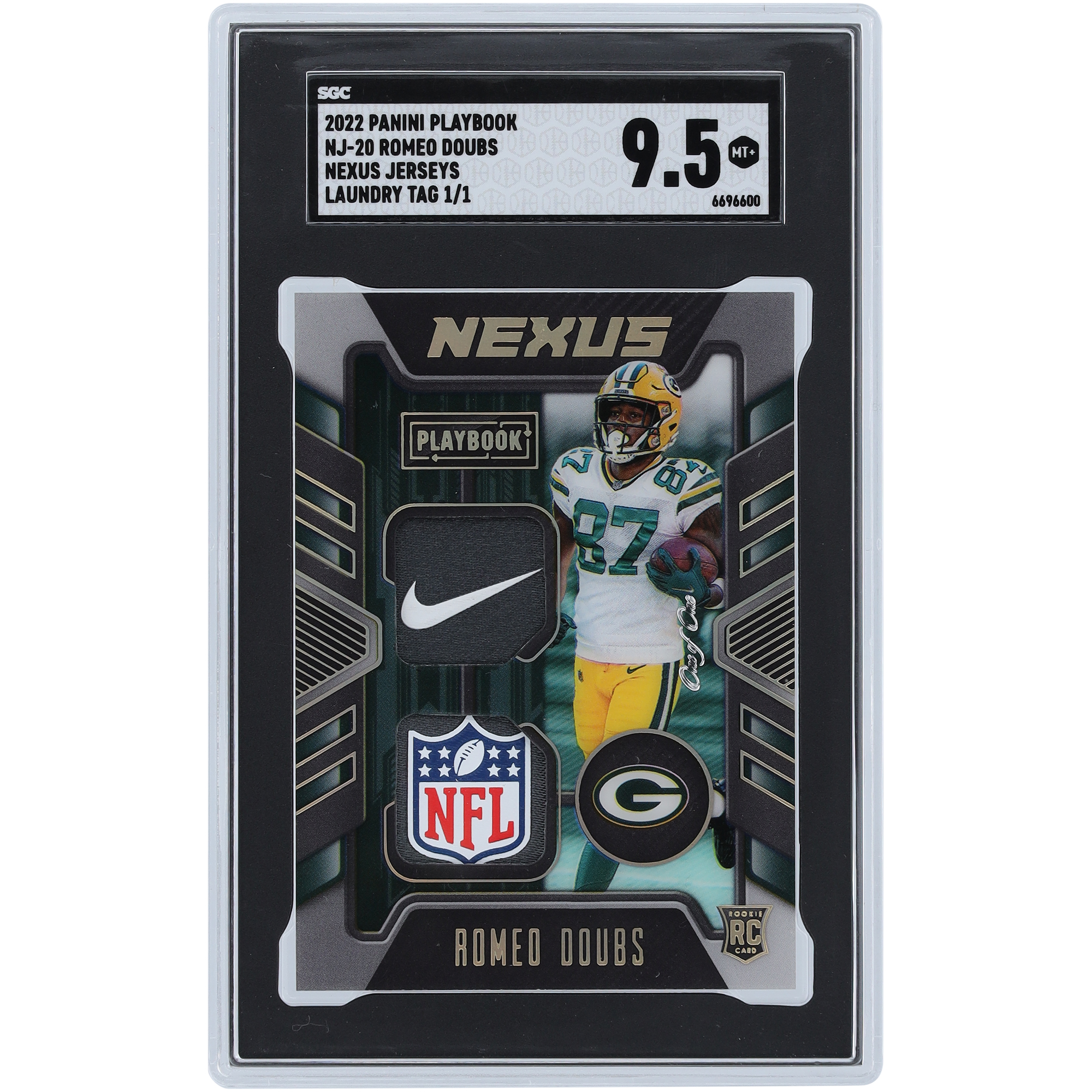 Romeo Doubs Green Bay Packers 2022 Panini Playbook Dual Laundry Tag Relic #NJ-20 #1/1 SGC Authentifizierte 9.5 Rookie-Karte