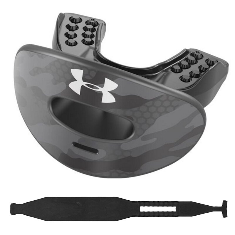 Under Armour Air Mundstück mit Lippenschild und abnehmbarem Strap – Black Camo