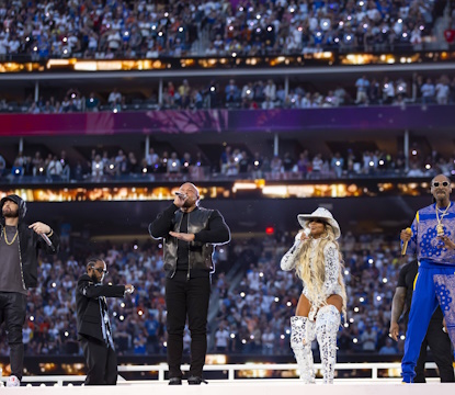 Eminem, Kendrick Lamar, Dr. Dre, Mary J. Blige and Snoop Dogg Super Bowl LVI.