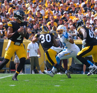 Justin Fields (2), Pittsburgh Steelers